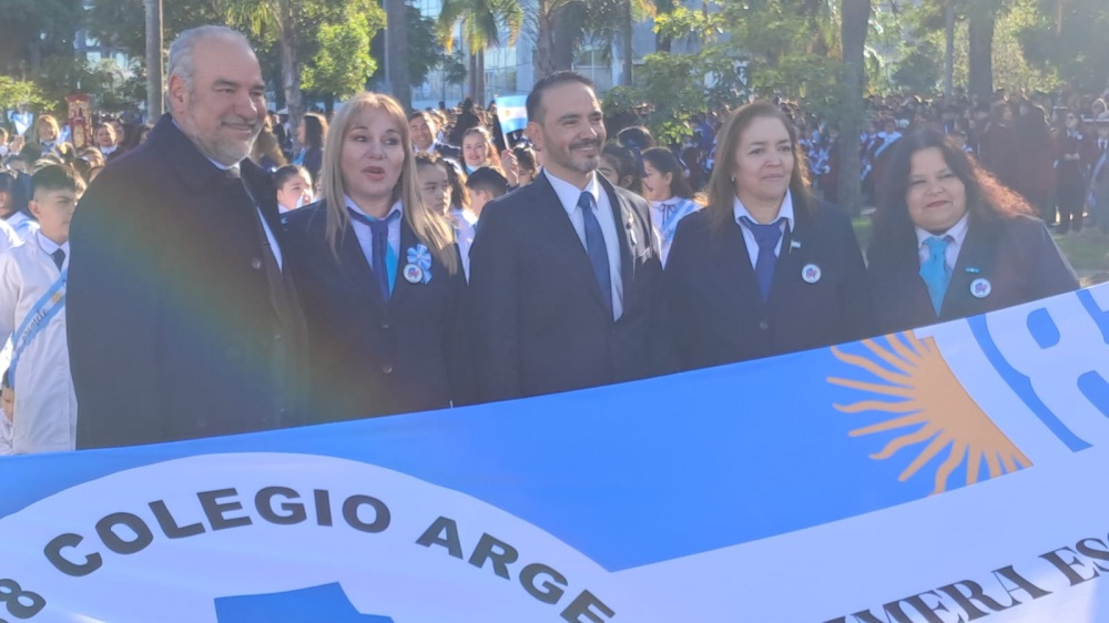 Con la promesa de alumnos, Corrientes conmemoró el Día de la Bandera
