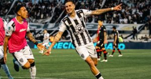 Agustín Módica marcó un golazo para Gimnasia de Mendoza ante Newell’s y lidera la tabla de artilleros