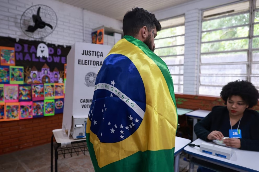 Balotaje en Brasil: extienden el horario de votación por problemas en el transporte público