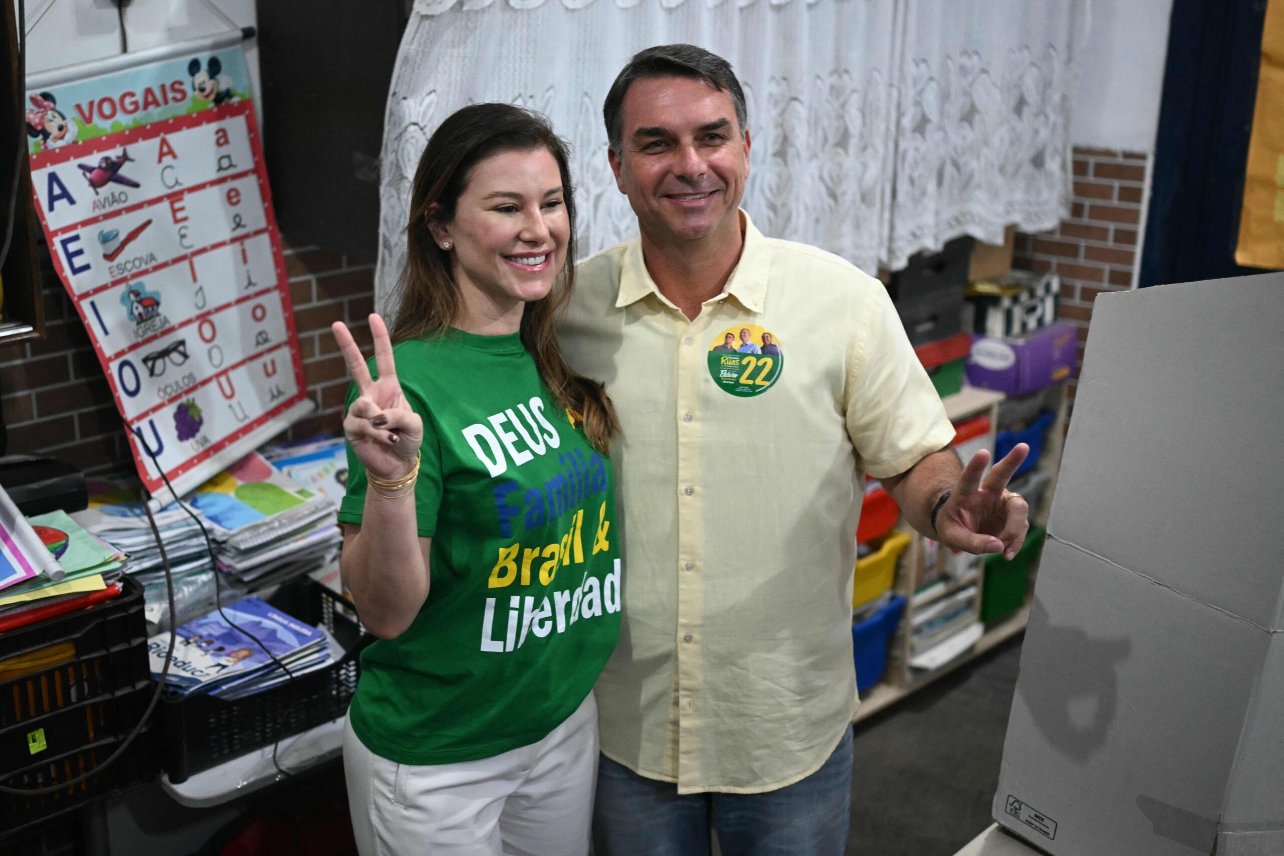 Brasil define su futuro electoral mientras cobran protagonismo los perfiles de Fernanda Bolsonaro y Janja da Silva