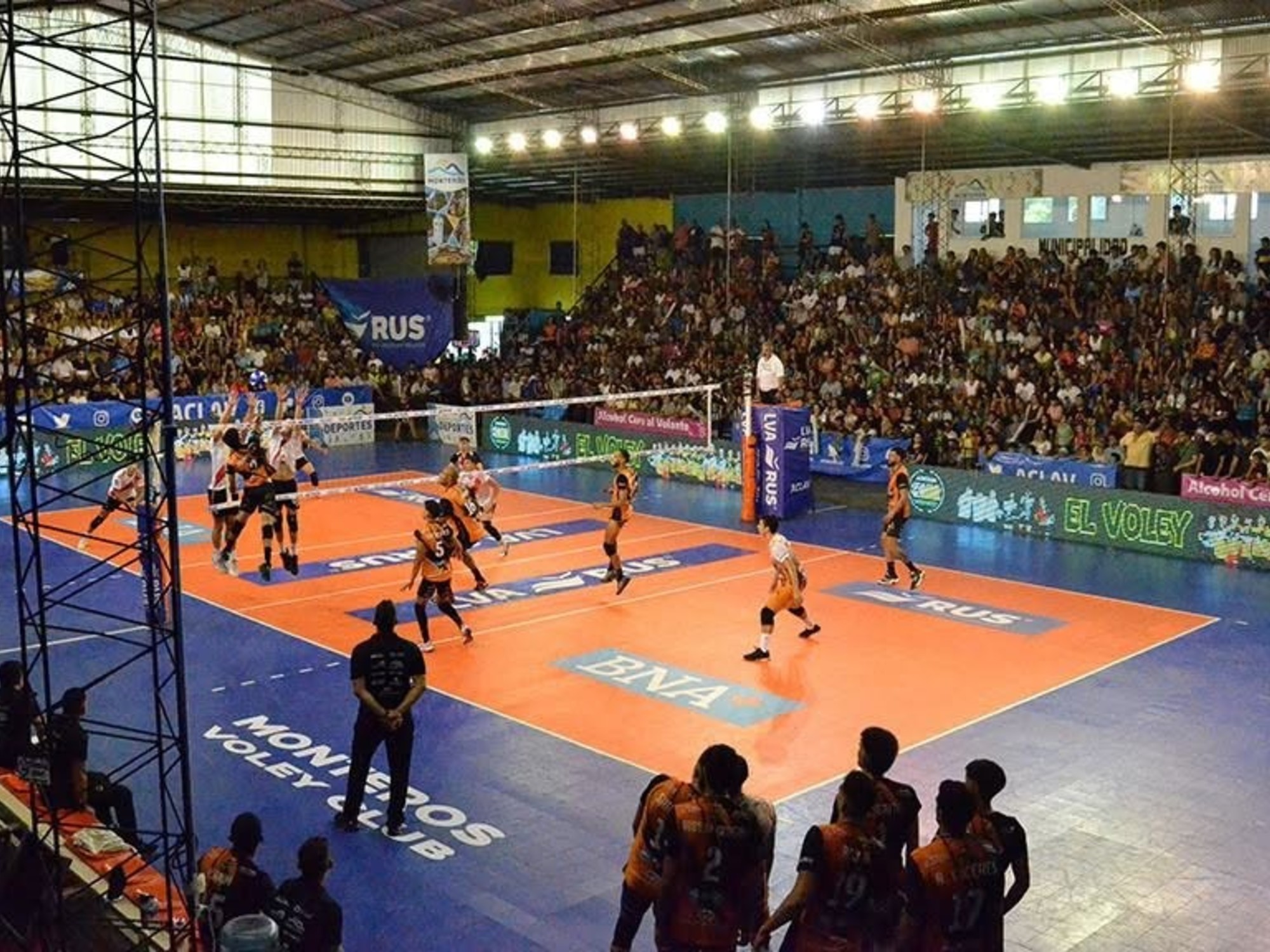 Comienza la Superliga masculina de vóley en Monteros