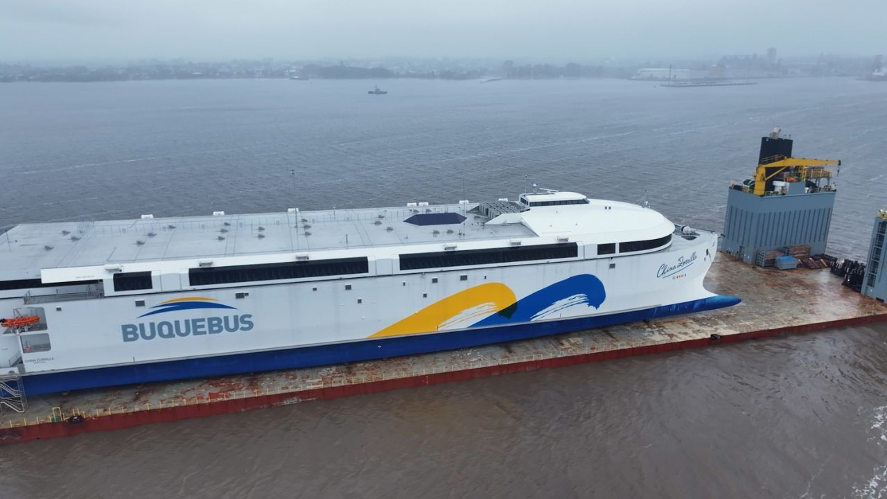 Cómo funciona la recarga del China Zorrilla, el ferry eléctrico más grande del mundo