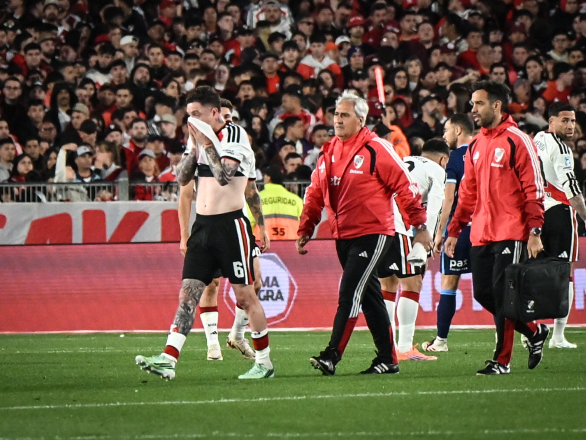 Confirmaron que Aníbal Moreno no tiene lesión muscular y será evaluado en River