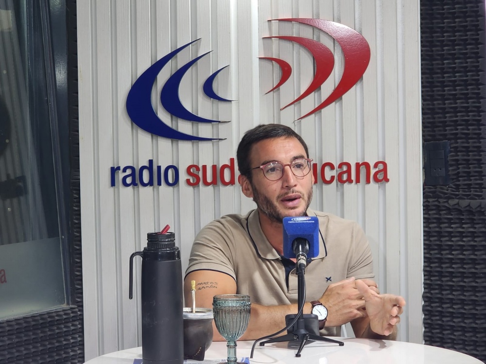 Director de Comunicación Social de la UNNE advirtió sobre el impacto de la inteligencia artificial en el periodismo