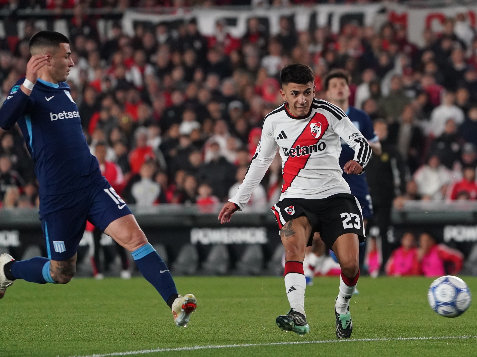 El análisis y los puntajes de Racing tras la derrota ante River en el Monumental