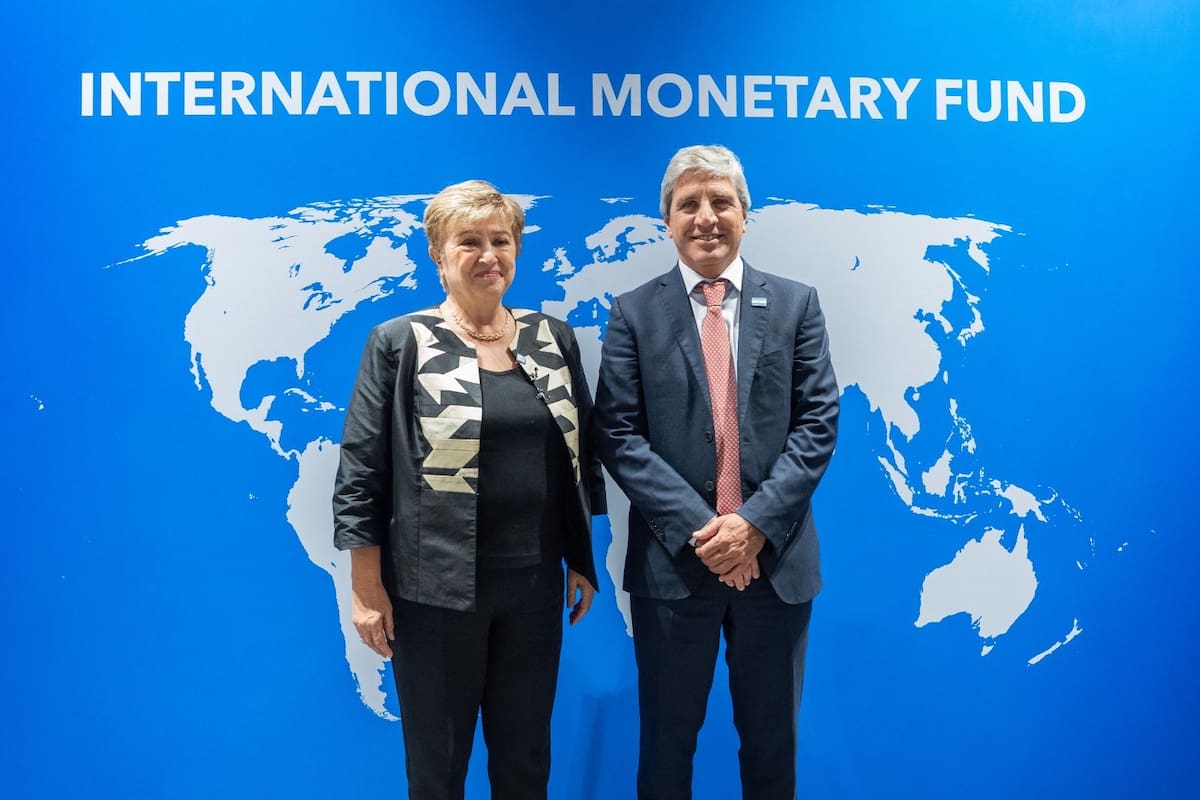 El FMI aprobó la tercera revisión del acuerdo con el Gobierno nacional