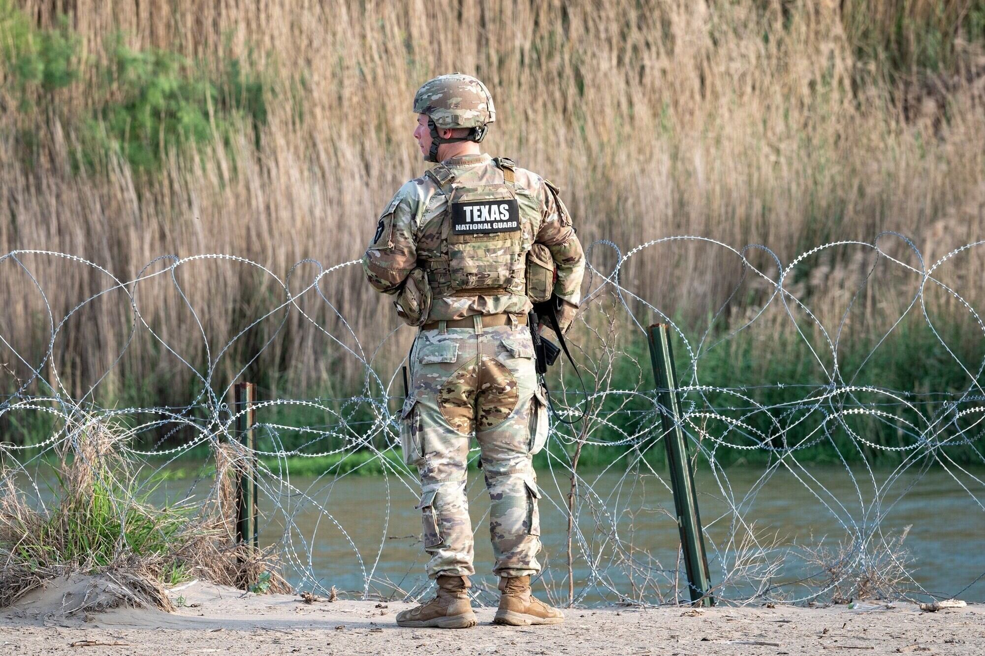 El gobernador de Texas remarcó la necesidad de asegurar la frontera de forma permanente
