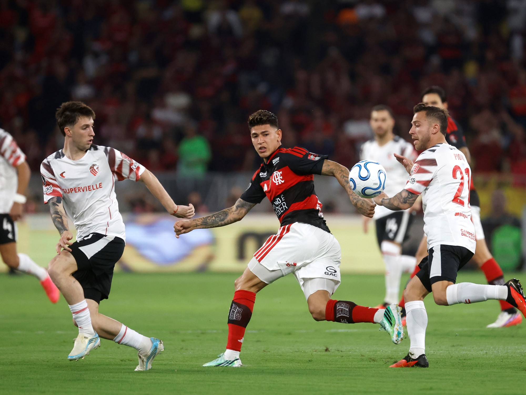 Estudiantes visitó a Flamengo en el Maracaná por la definición de la Copa Libertadores