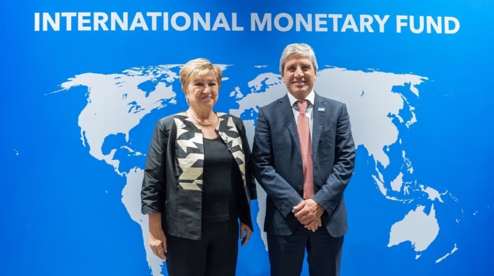 La Argentina acumula compromisos por más de 70.000 millones de dólares con el FMI y enfrenta un exigente calendario de pagos