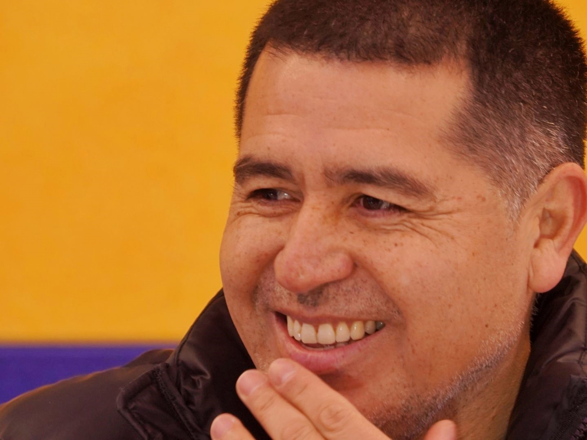 La frase de Juan Román Riquelme sobre Sebastián Villa que se filtró en una charla