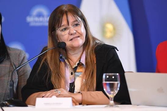 La senadora correntina Gabriela Valenzuela respaldó en disidencia la reforma de la Ley de Salud Mental