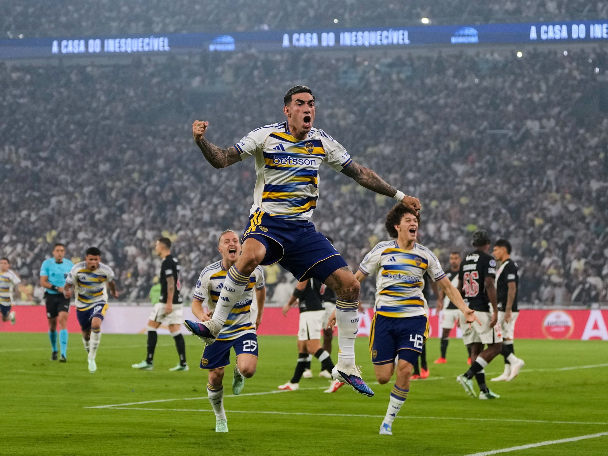 Lautaro Di Lollo convirtió de cabeza y marcó el empate parcial para Boca en la semifinal