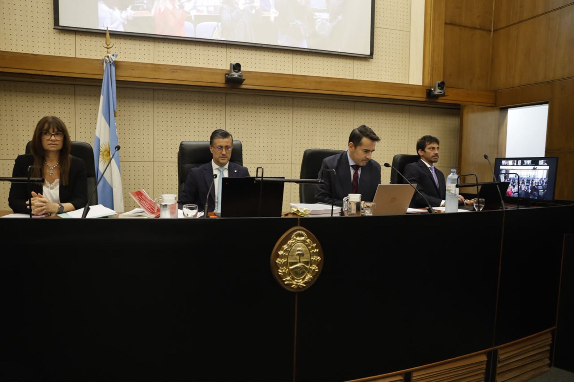 Los antecedentes de los magistrados que intervienen en el juicio por la causa Hotesur y Los Sauces