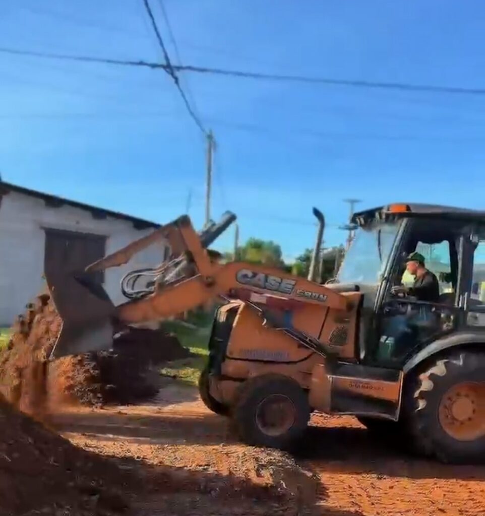 Mercedes: avanzan las obras de pavimentación en calle Santa Fe