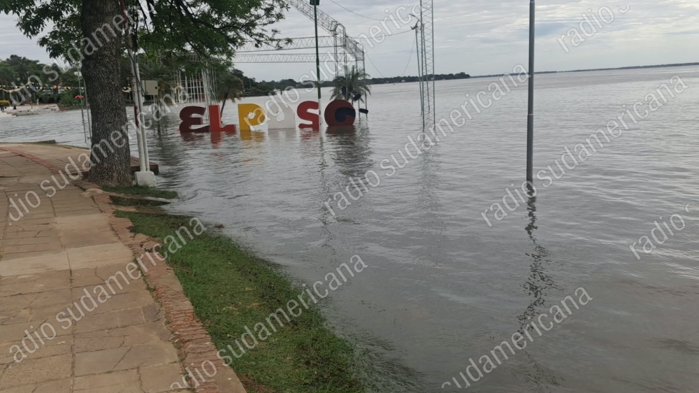 Paso de la Patria se encuentra en situación crítica por la crecida del río Paraná y las inundaciones