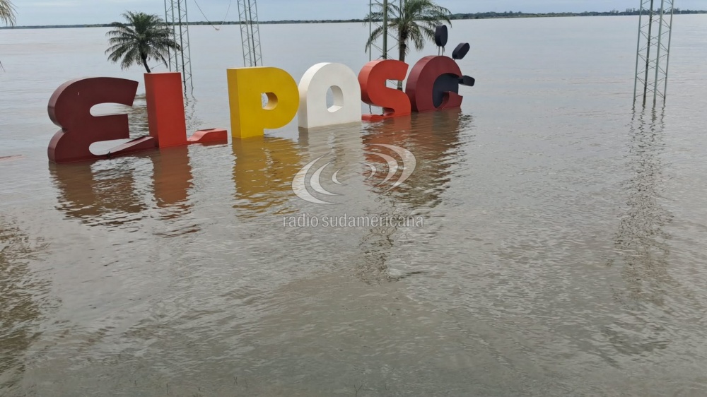 Paso de la Patria sufre el impacto de la crecida del río Paraná