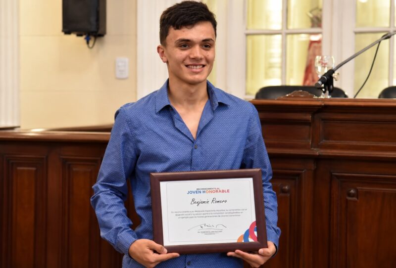 Reconocieron en la Legislatura provincial al taekwondista correntino Benjamín Romero