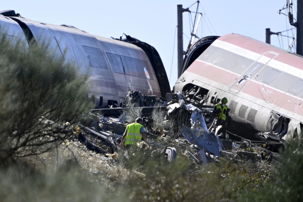Revelan audios clave tras la colisión de trenes en España