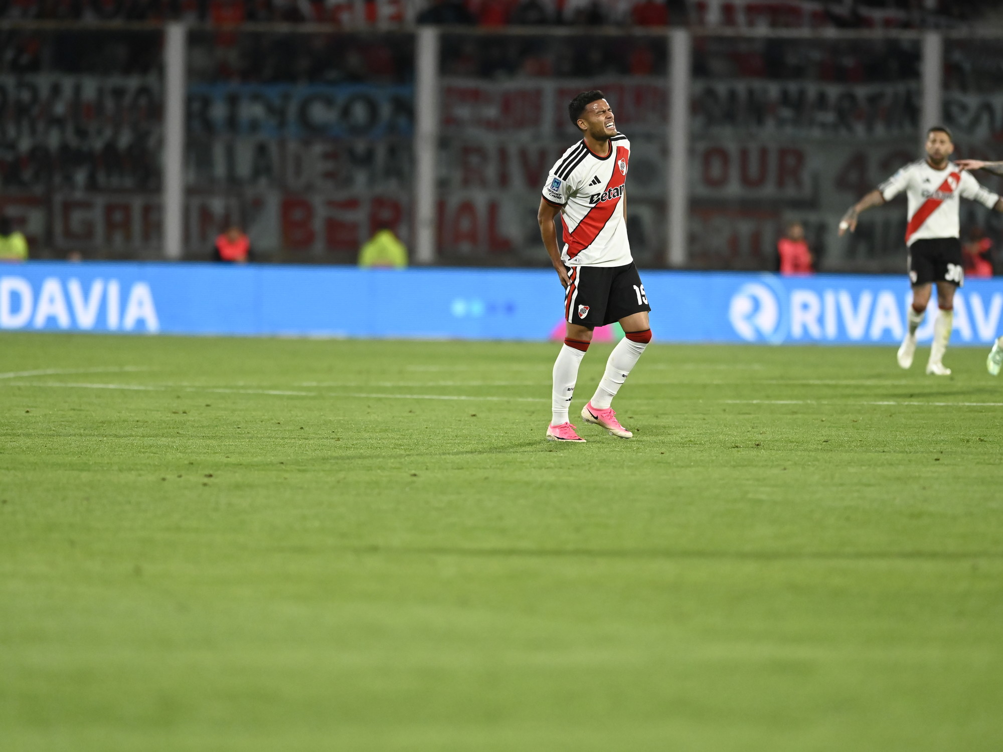 River en alerta por una lesión muscular de un mediocampista