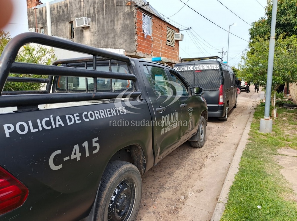 Tres demorados con antecedentes tras un allanamiento en el barrio Pío X
