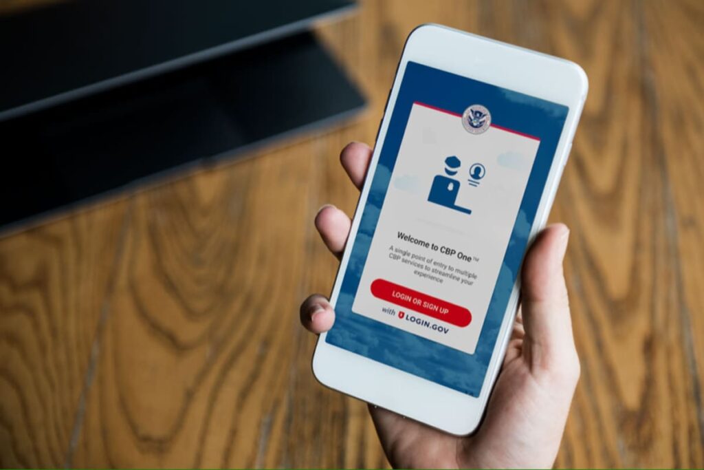 Uscis habilita la reapertura gratuita de trámites migratorios